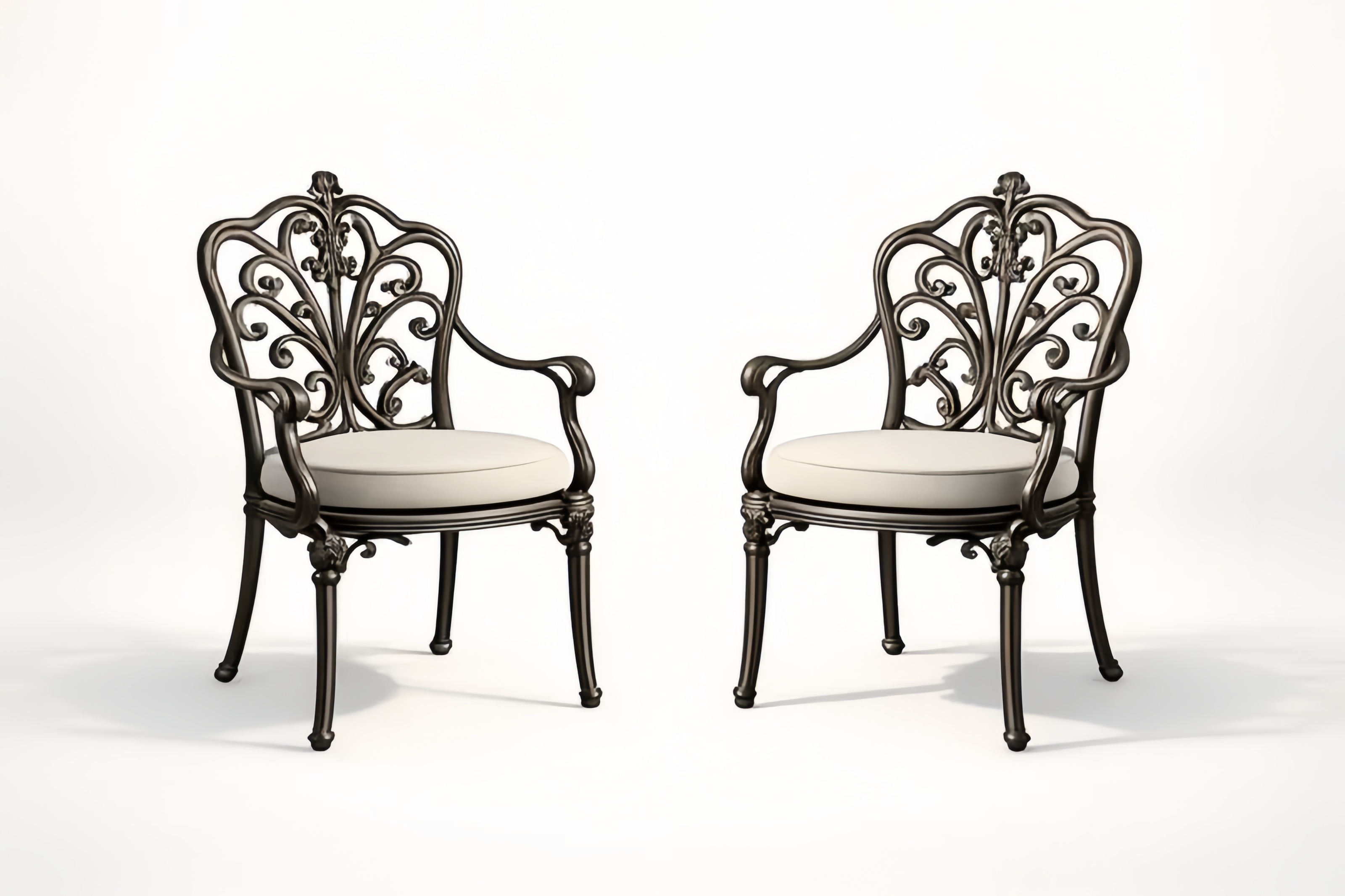 Chaises en aluminium avec accoudoirs et coussin beige, lot de 2