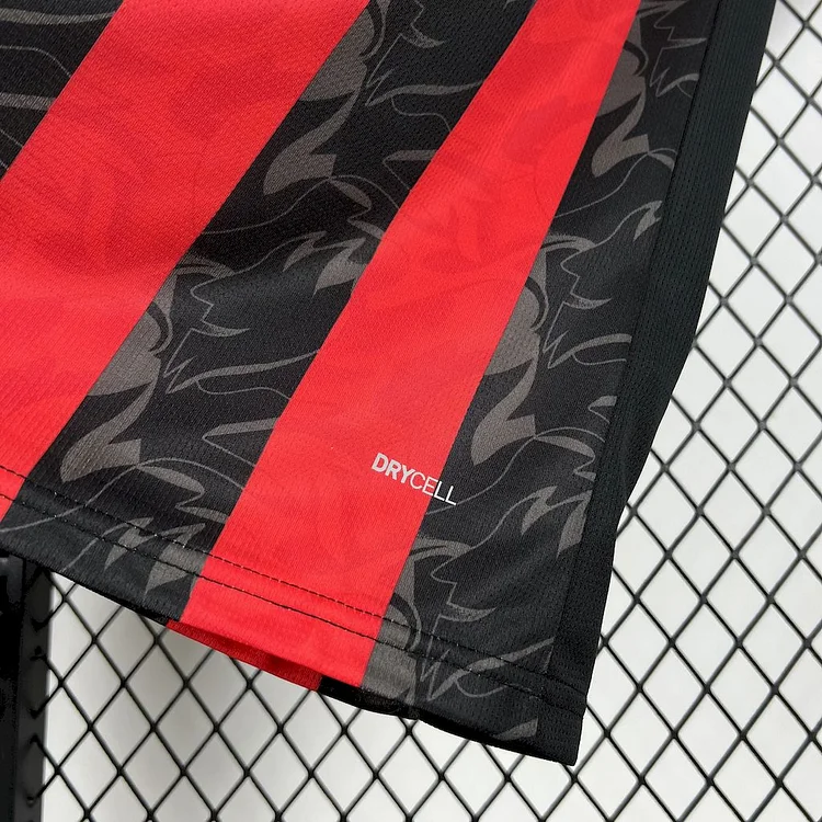Camiseta local del AC Milan para la temporada 25-26