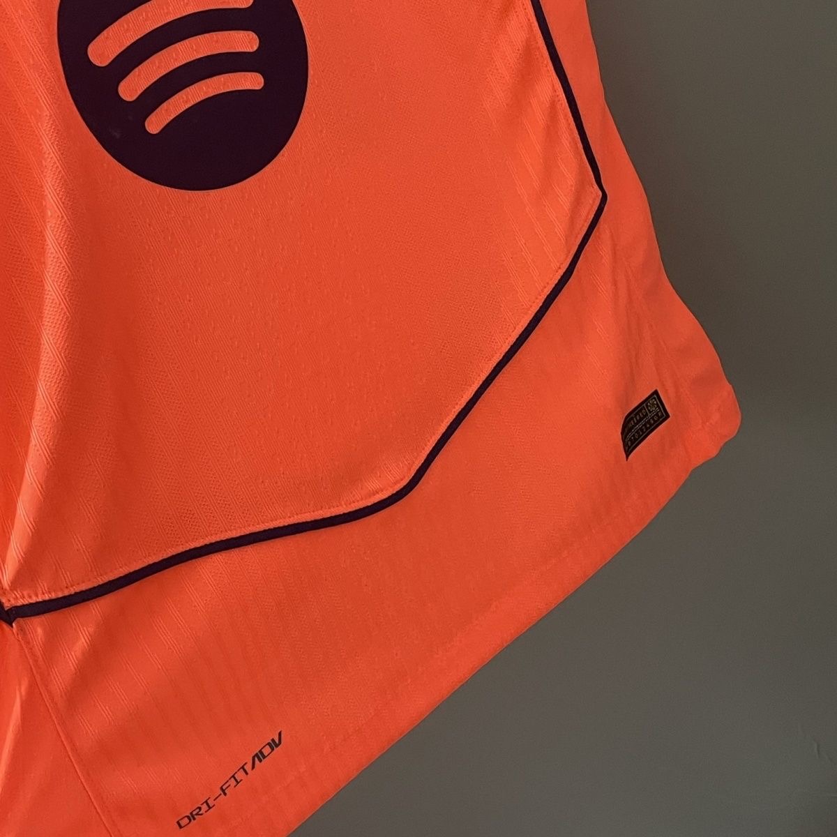 Camiseta de la tercera equipación del Barcelona para la temporada 25/26