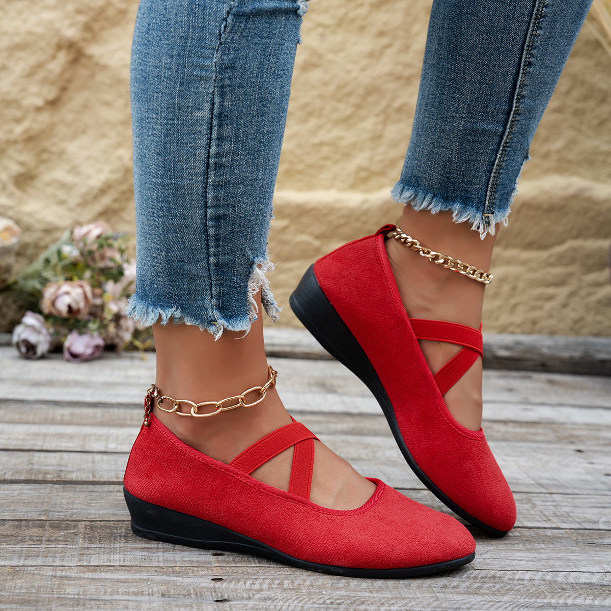 ⏰Limited Time 50% OFF🔥Women’ Closed Wedge Shoes, Stylish Closed Toe Design in Faux Suede Soft Toe Wedge
