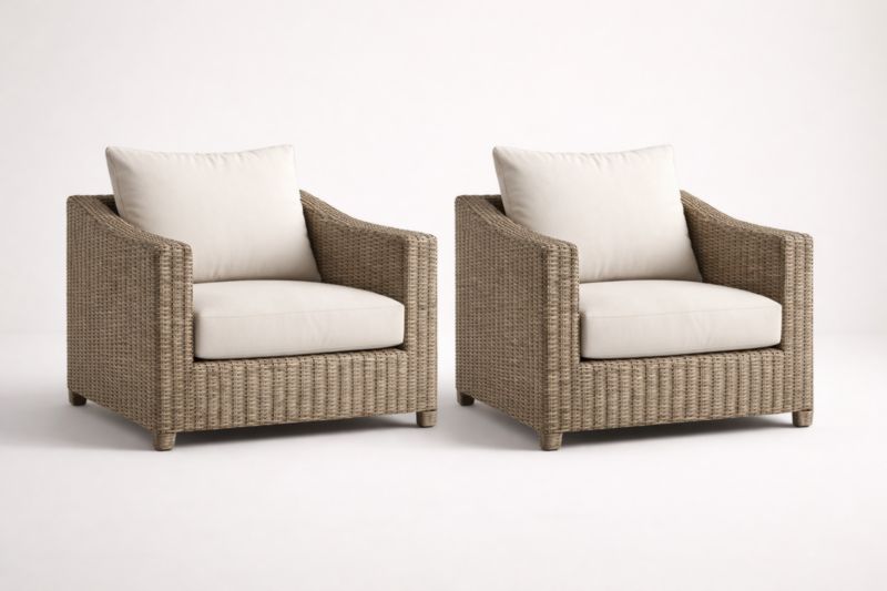 Fauteuils en Résine Tressée avec Coussins Blancs (Lot de 2)