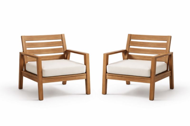 Lot de 2 fauteuils en bois avec coussins crème
