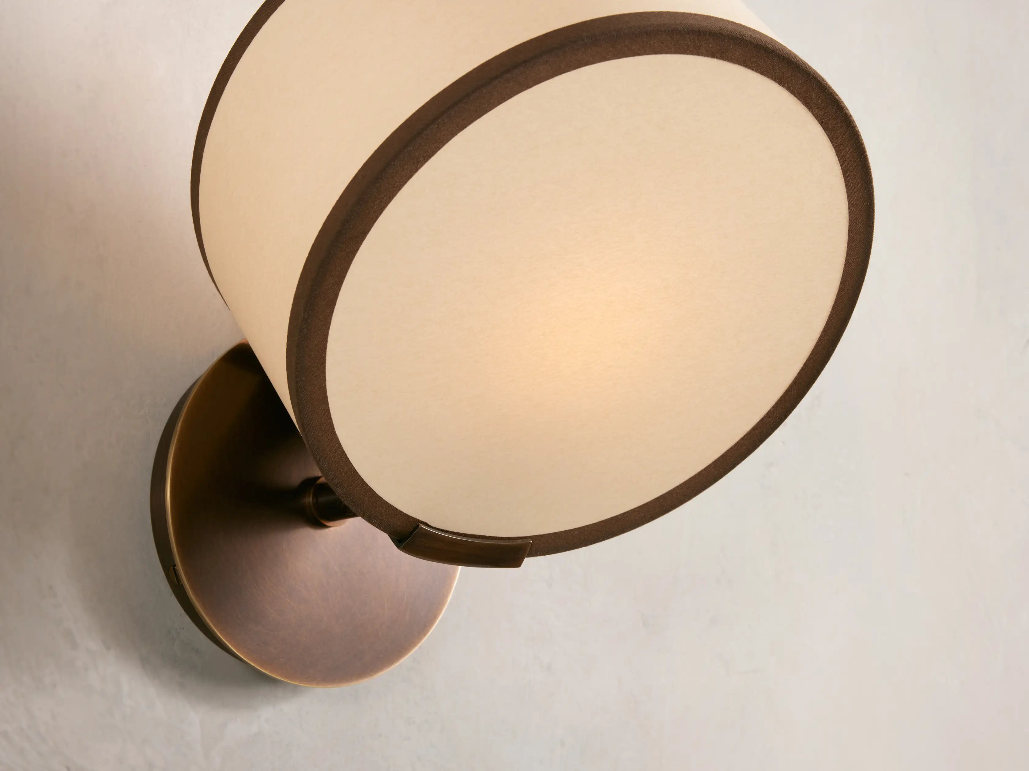 Daphil Wall Sconce