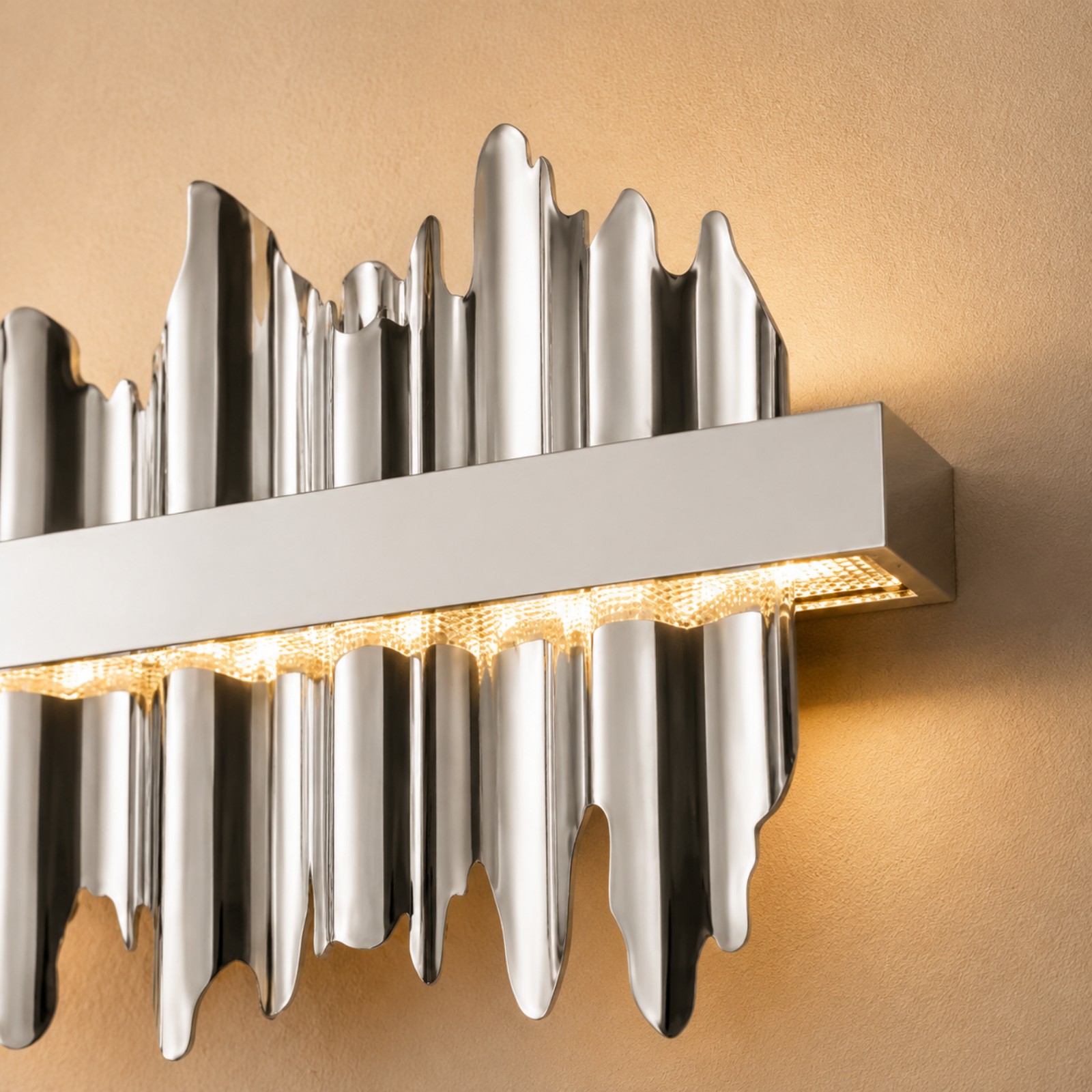 Elvira Modern Sculpture Wall Sconce