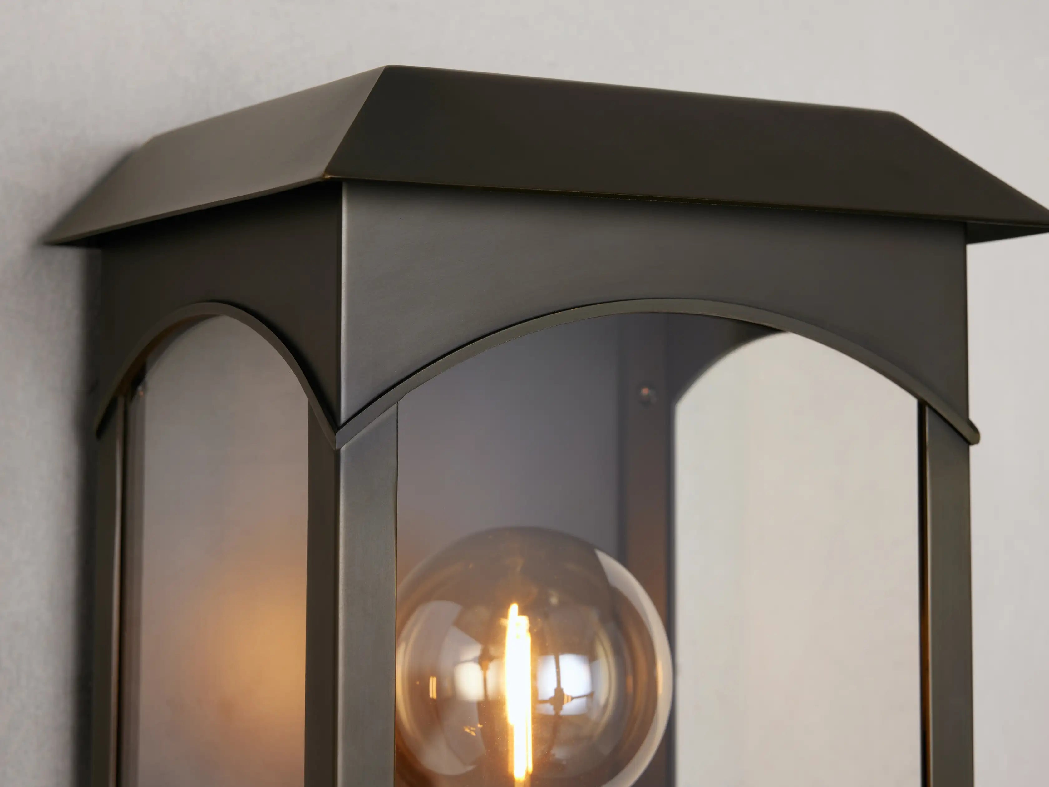 Fagdalen Outdoor Wall Sconce