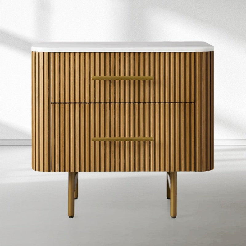 Fanny Closed Nightstand