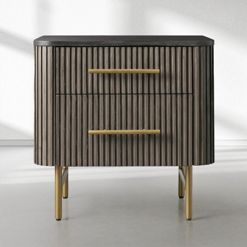 Fanny Closed Nightstand