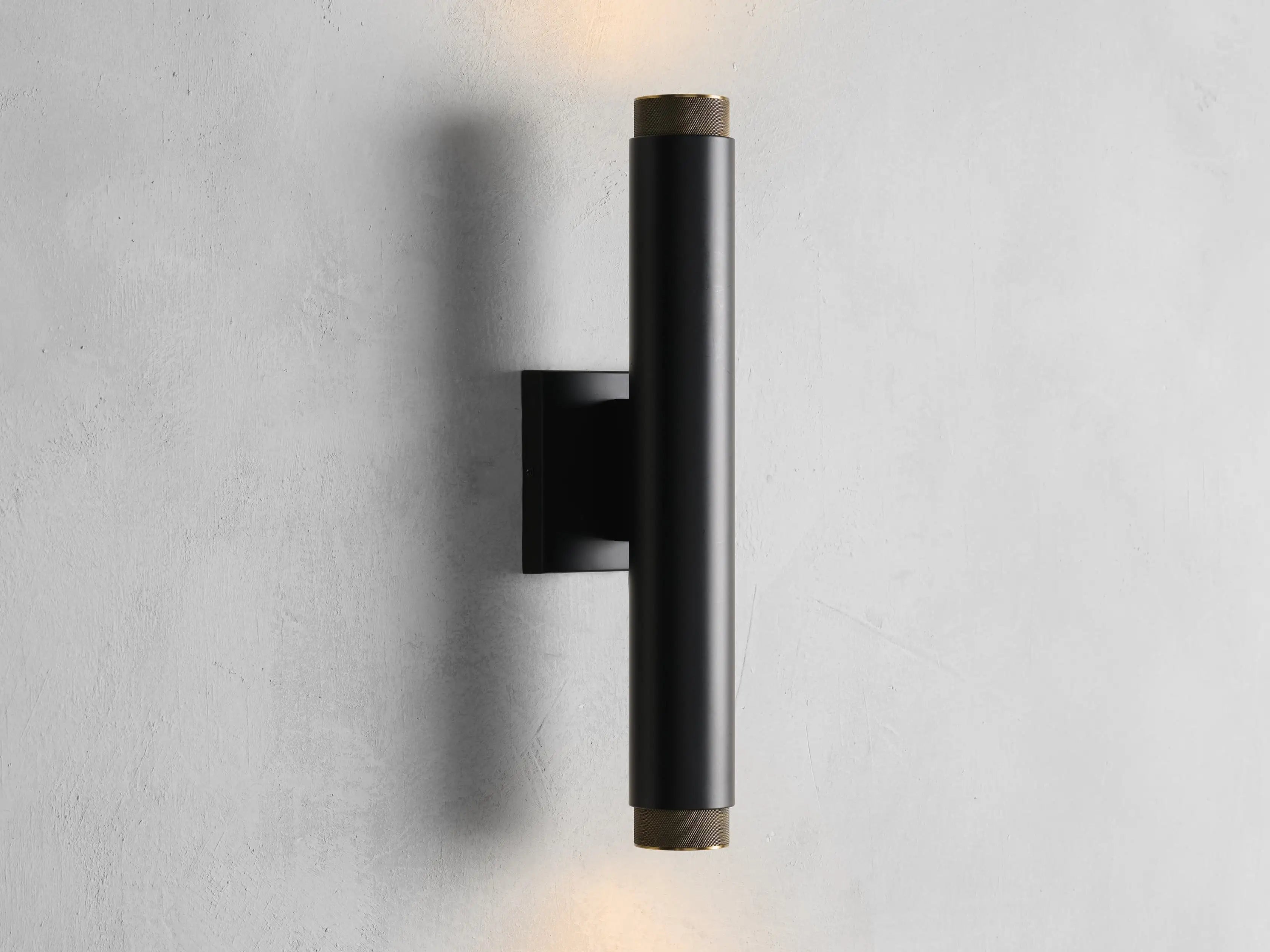 Nalight 2-Light Outdoor Wall Sconce