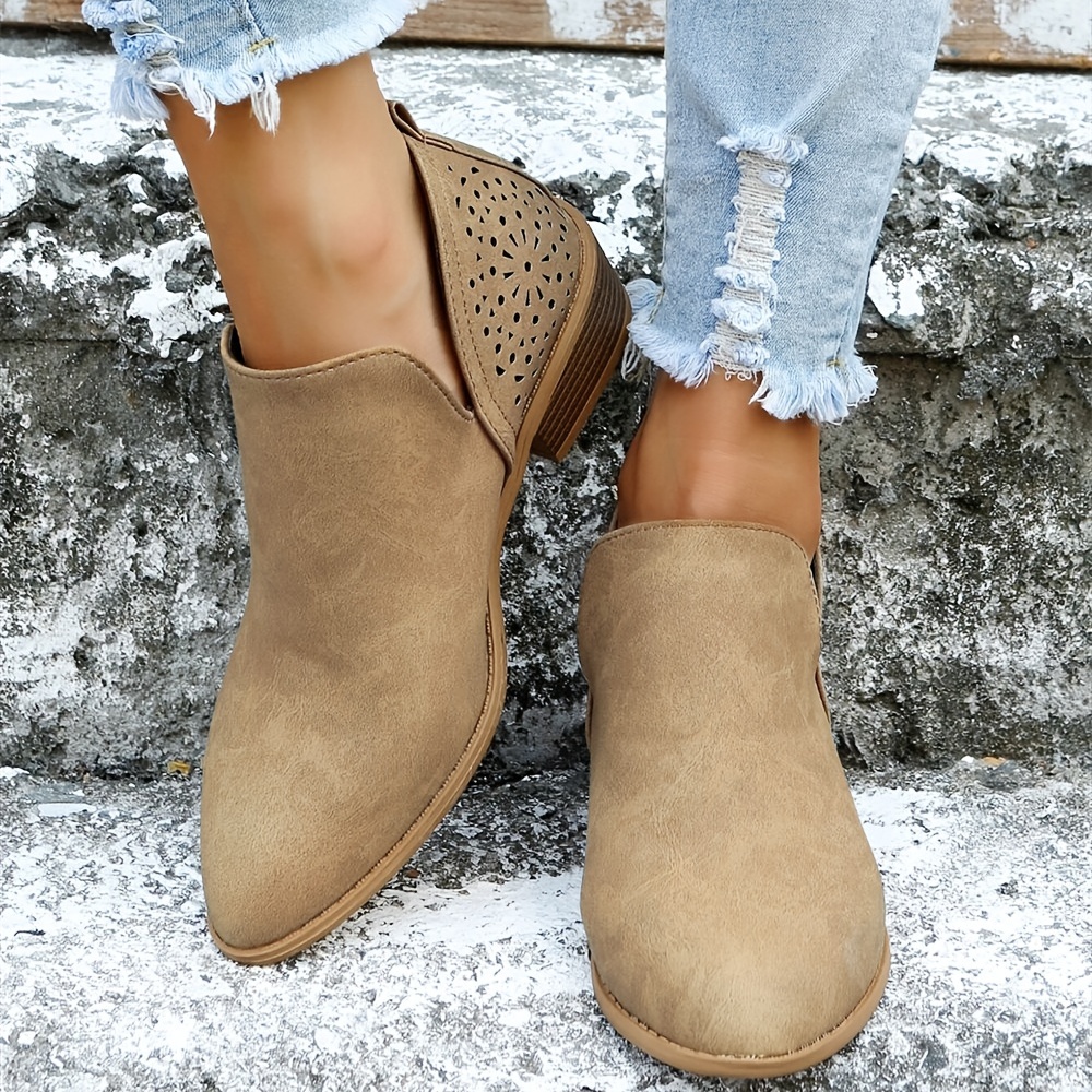 🔥Last Day Promotion 70% OFF - Women's Cutout Chunky Heel Leather Orthopedic Shoes-Comfort & Reliable