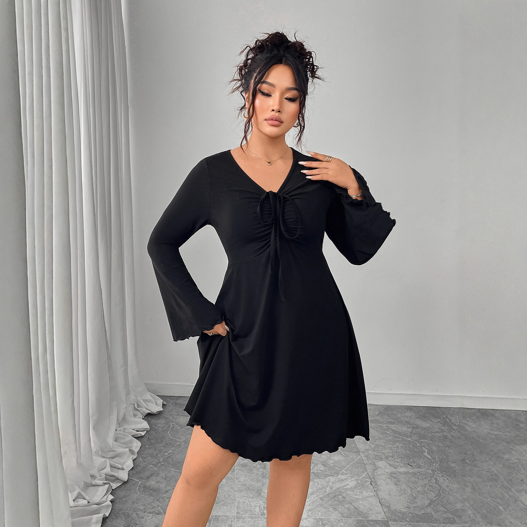 Women's V-Neck Tie-Waist Slimming Dress