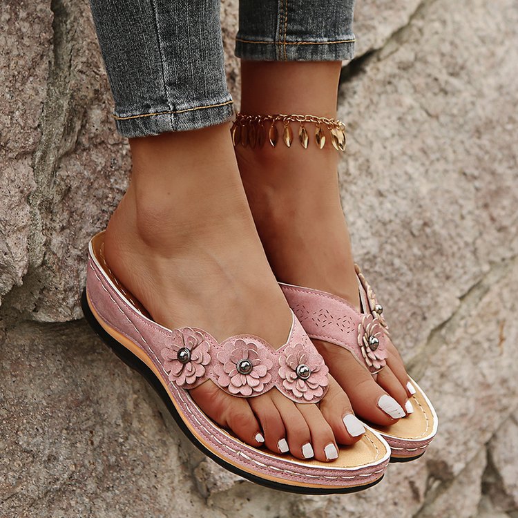 WOMEN'S LIGHTWEIGHT FLOWERS CLIP TOE SANDALS