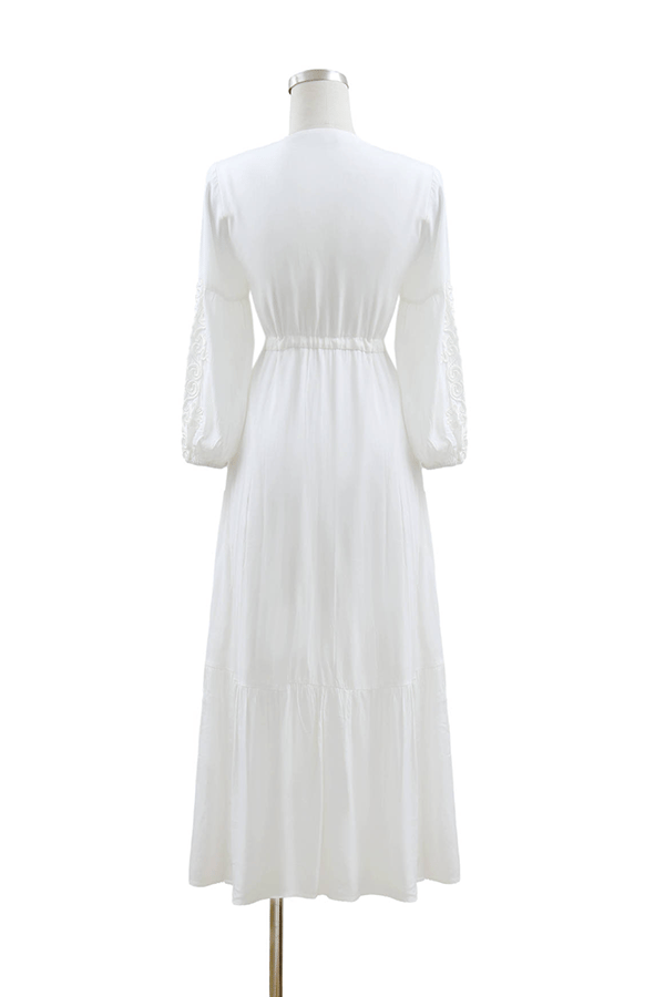 Women’s Retro Embroidered V-Neck Vacation Maxi Dress