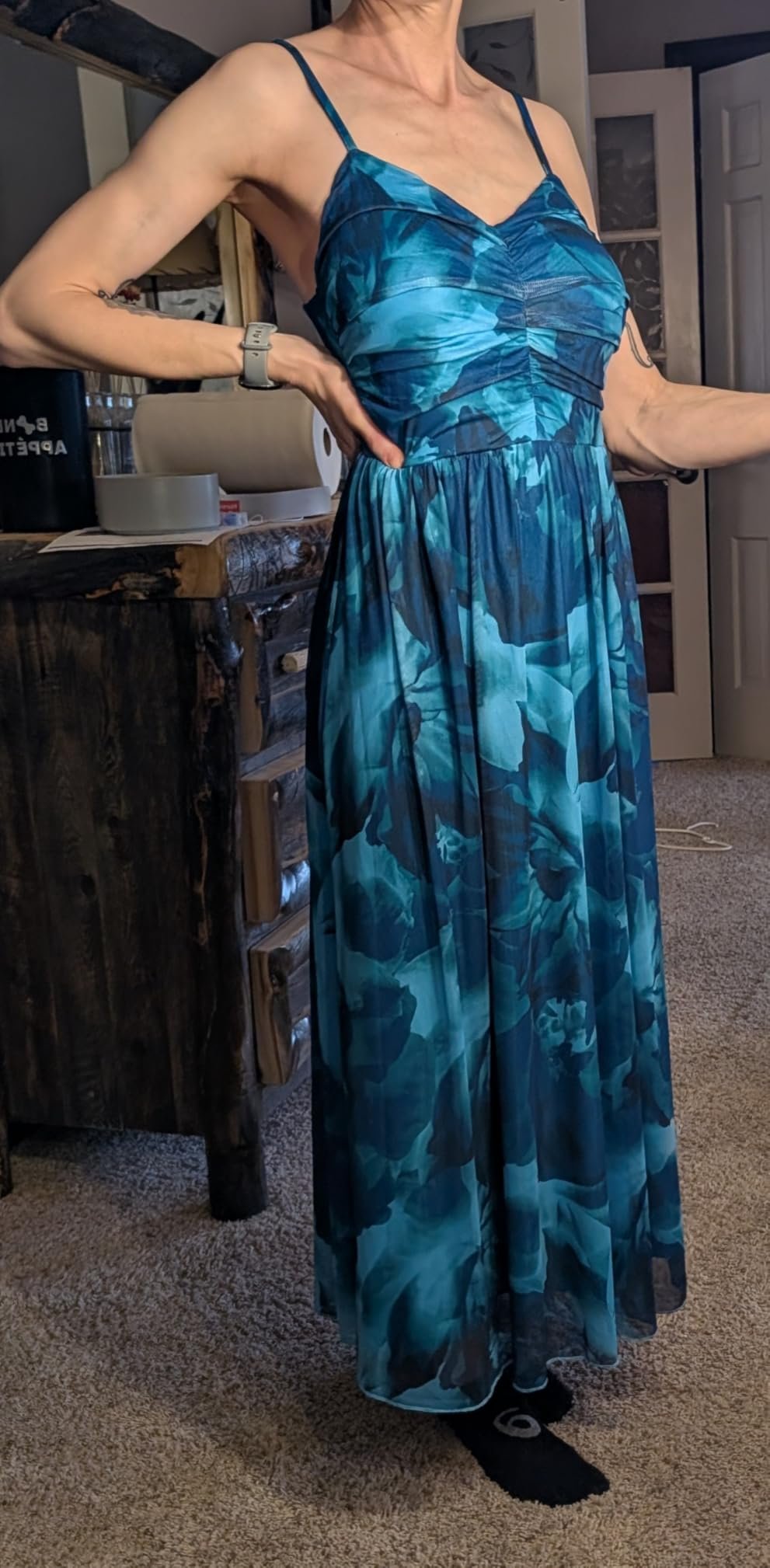 Beautiful flowy and comfortable dress!