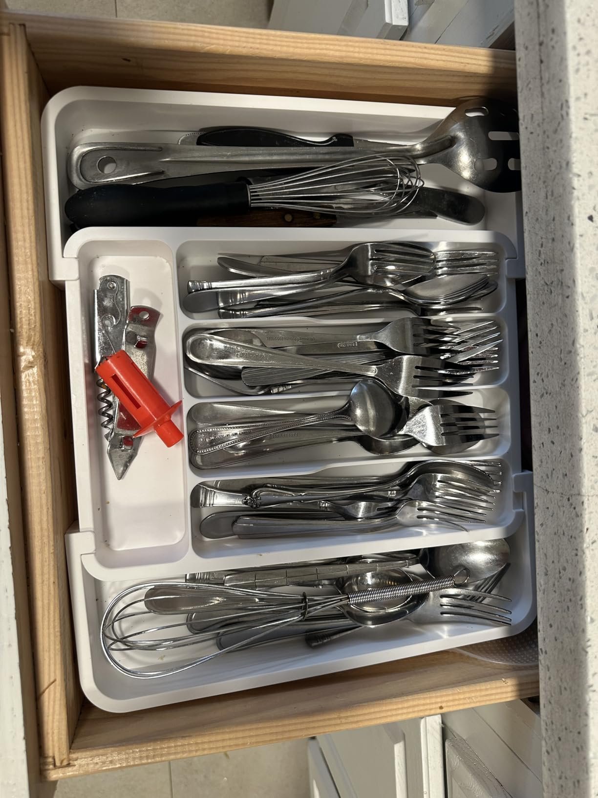 Excelente organizador, ajustable y funcional