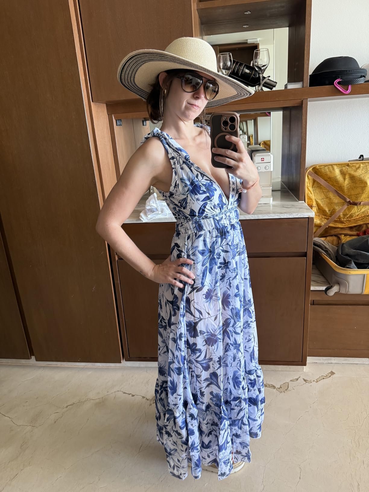 Beautiful! Great resort wear!