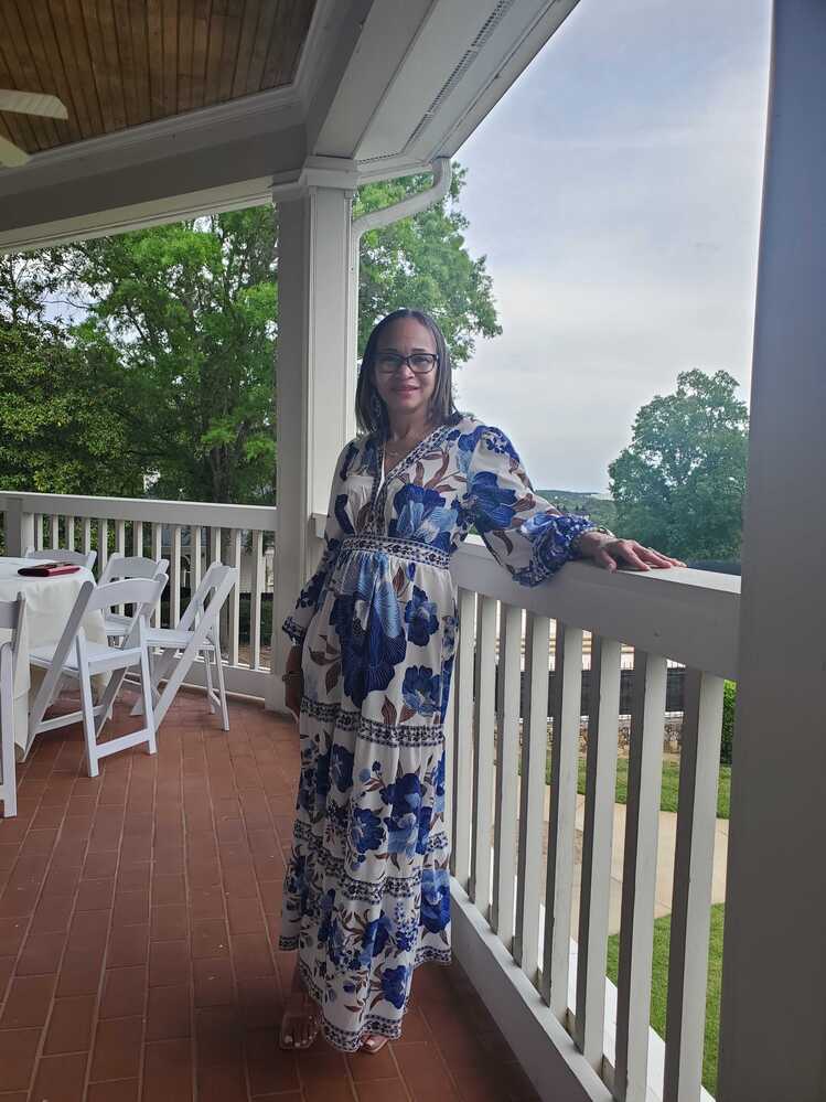 I absolutely love this dress! It was perfect for the Derby event. Even with the long sleeves, the lightweight material kept me cool and comfortable all day.