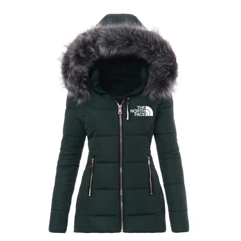 Nueva chaqueta de plumas de lujo para mujer.