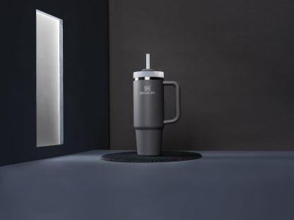 Stanthtley Quencher H2.0 FlowState Stainless Steel Vacuum Insulated Tumbler with Lid and Straw for Water, Iced Tea or Coffee