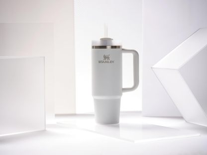 Stanthtley Quencher H2.0 FlowState Stainless Steel Vacuum Insulated Tumbler with Lid and Straw for Water, Iced Tea or Coffee