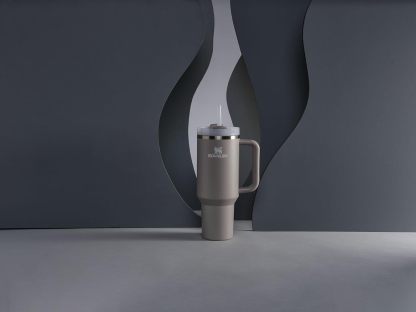 Stanthtley Quencher H2.0 FlowState Stainless Steel Vacuum Insulated Tumbler with Lid and Straw for Water, Iced Tea or Coffee