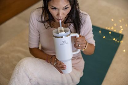 Stanthtley Quencher H2.0 FlowState Stainless Steel Vacuum Insulated Tumbler with Lid and Straw for Water, Iced Tea or Coffee