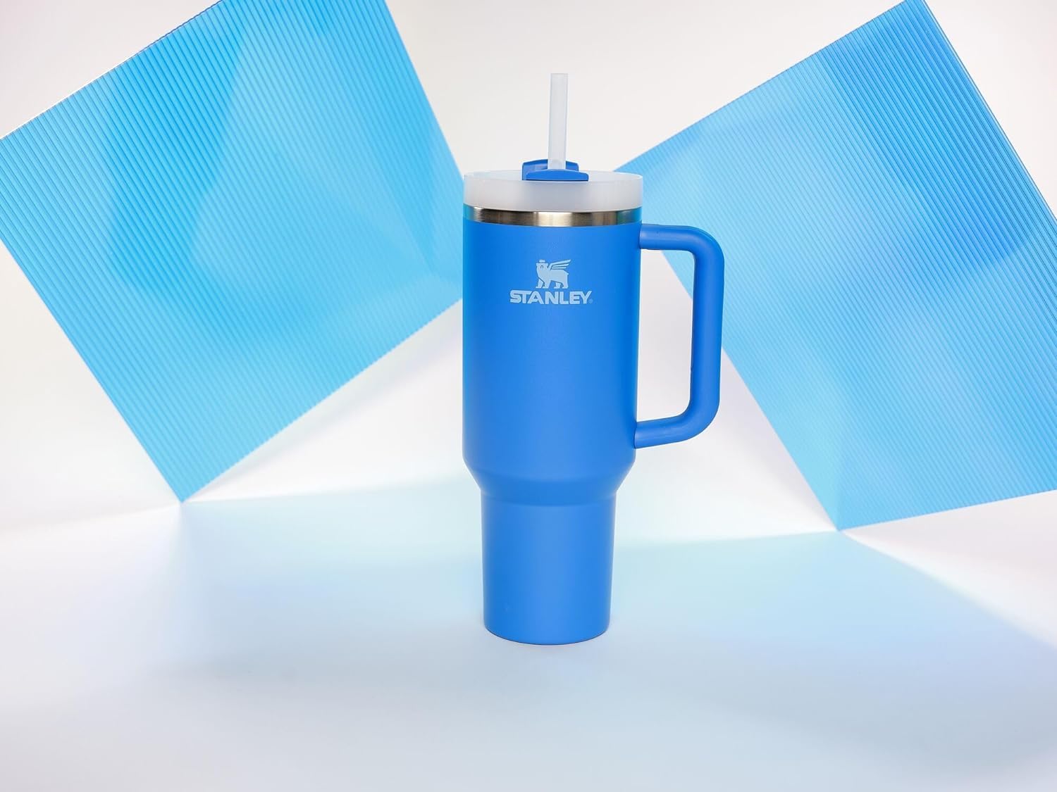 Stanthtley Quencher H2.0 FlowState Stainless Steel Vacuum Insulated Tumbler with Lid and Straw for Water, Iced Tea or Coffee