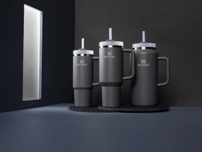 Stanthtley Quencher H2.0 FlowState Stainless Steel Vacuum Insulated Tumbler with Lid and Straw for Water, Iced Tea or Coffee