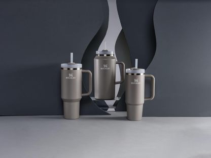 Stanthtley Quencher H2.0 FlowState Stainless Steel Vacuum Insulated Tumbler with Lid and Straw for Water, Iced Tea or Coffee