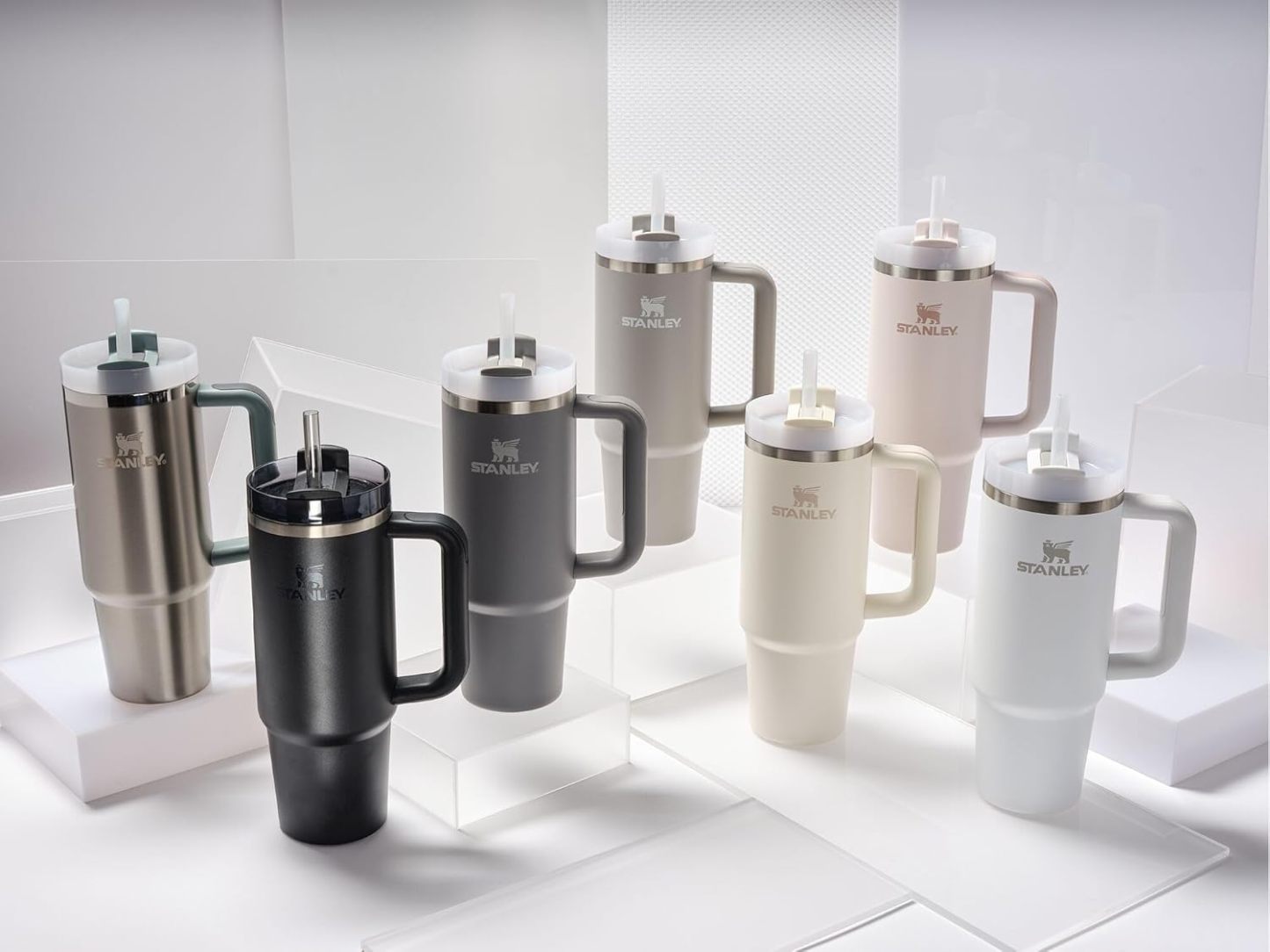 Stanthtley Quencher H2.0 FlowState Stainless Steel Vacuum Insulated Tumbler with Lid and Straw for Water, Iced Tea or Coffee