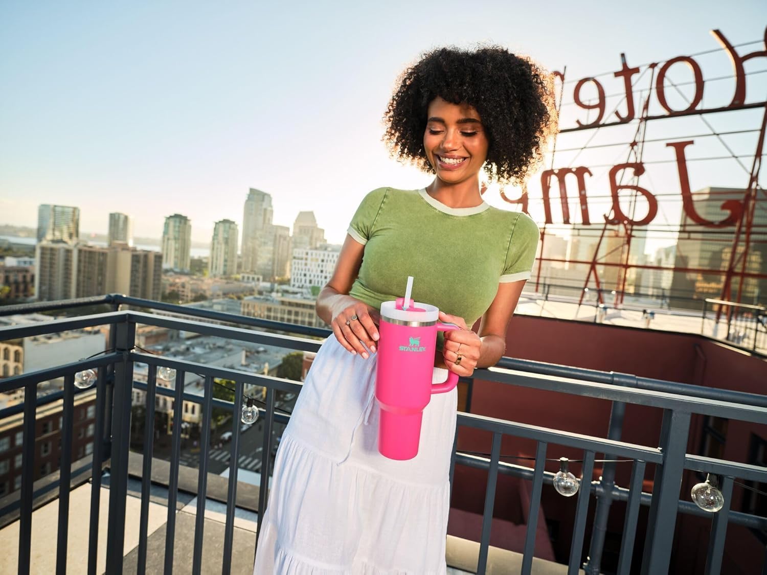 Stanthtley Quencher H2.0 FlowState Stainless Steel Vacuum Insulated Tumbler with Lid and Straw for Water, Iced Tea or Coffee