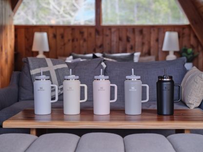 Stanthtley Quencher H2.0 FlowState Stainless Steel Vacuum Insulated Tumbler with Lid and Straw for Water, Iced Tea or Coffee