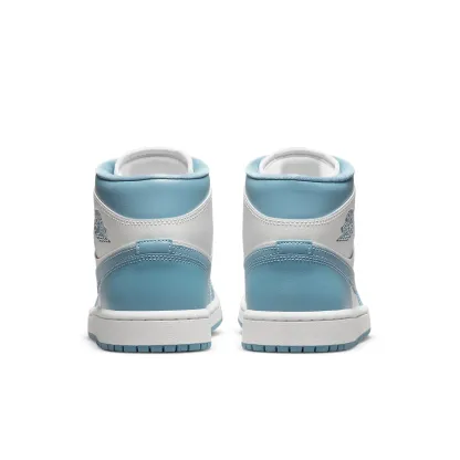 (WMNS) Air jtthhordan 1 Mid 'University Blue 2022' BQ6472-141