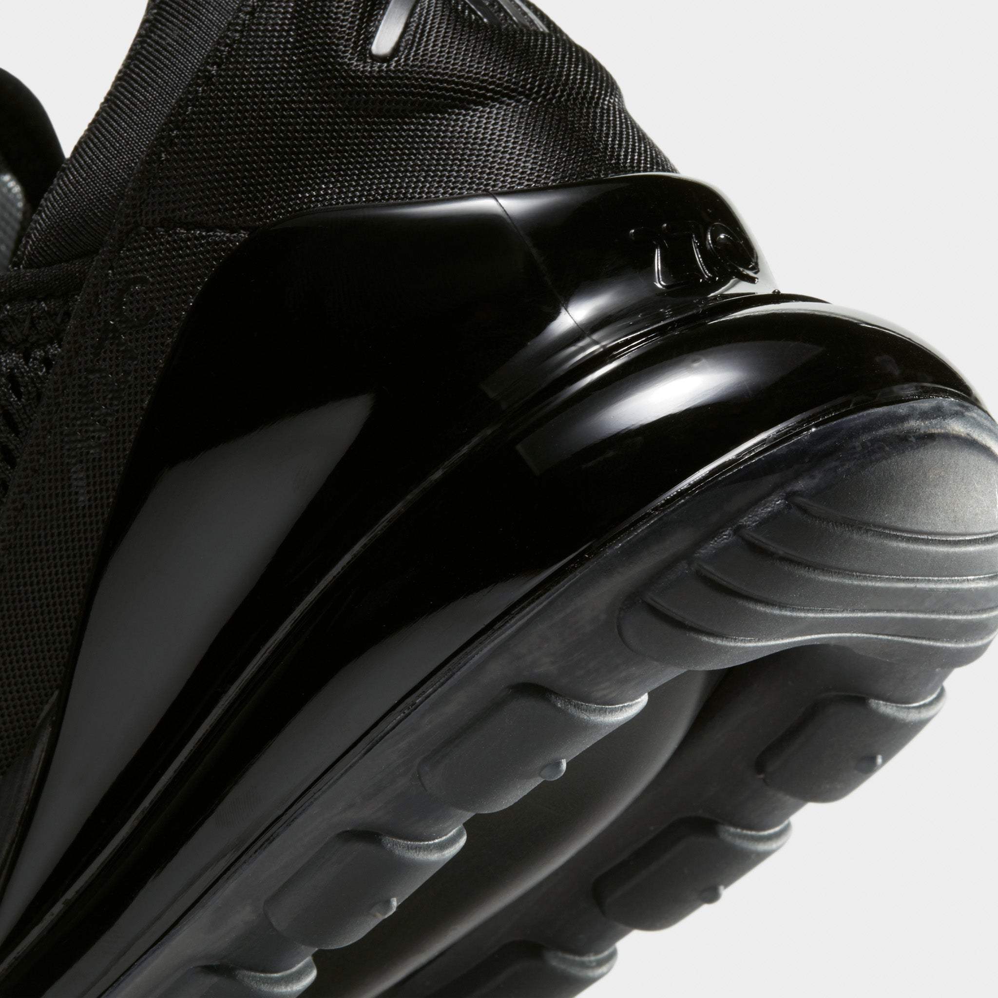 Nthtike Air Max 270 / Black