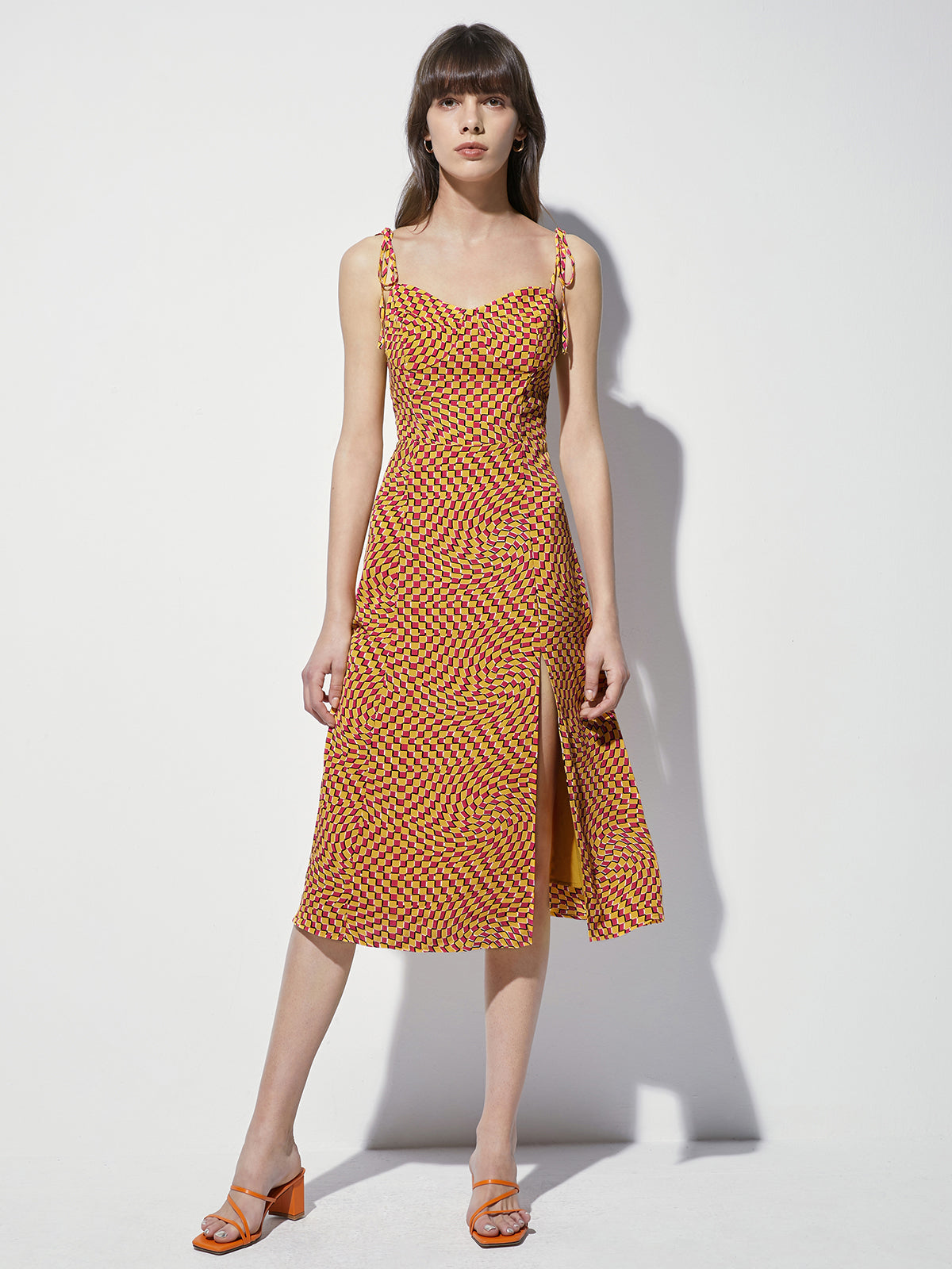 Groovy Contour Sleeveless Off The Shoulder Midi Dress-Chicvia