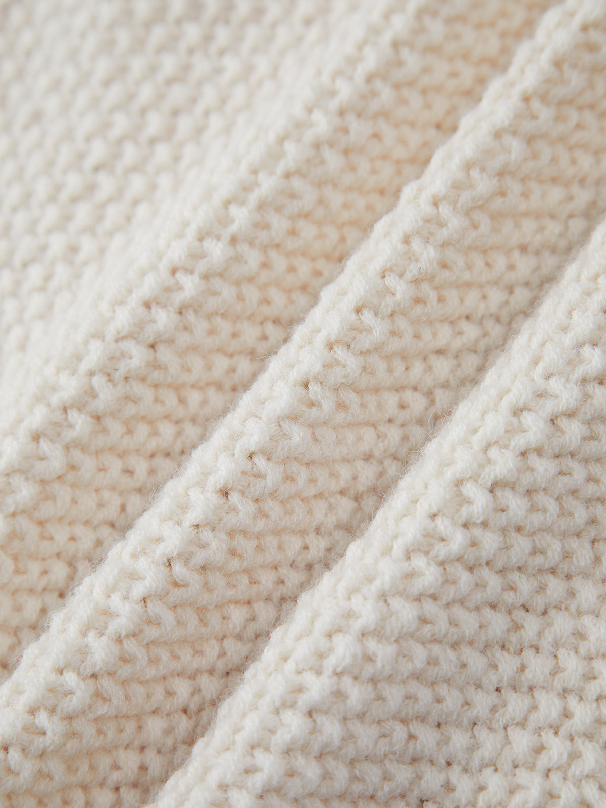 Oversized Mockneck Cable Knit Jumper-Chicvia