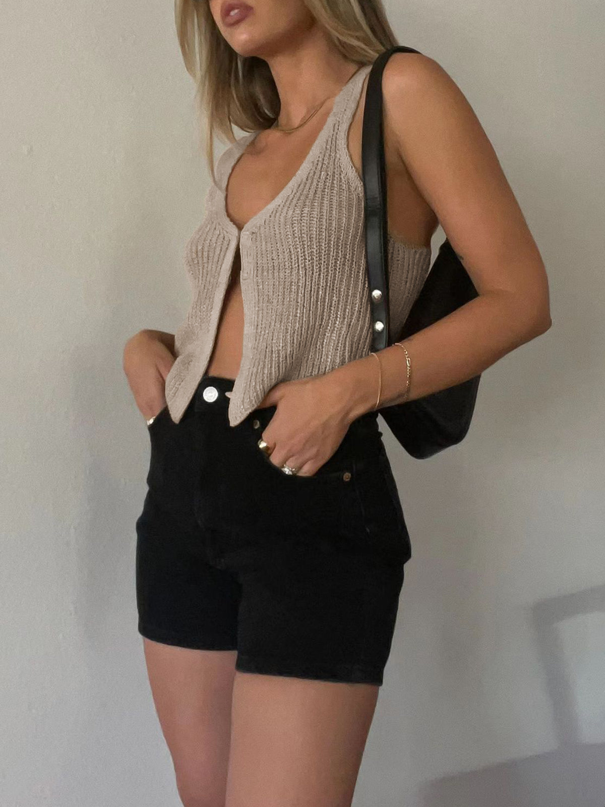 Classic Hook-and-Eye Knit Vest-Chicvia