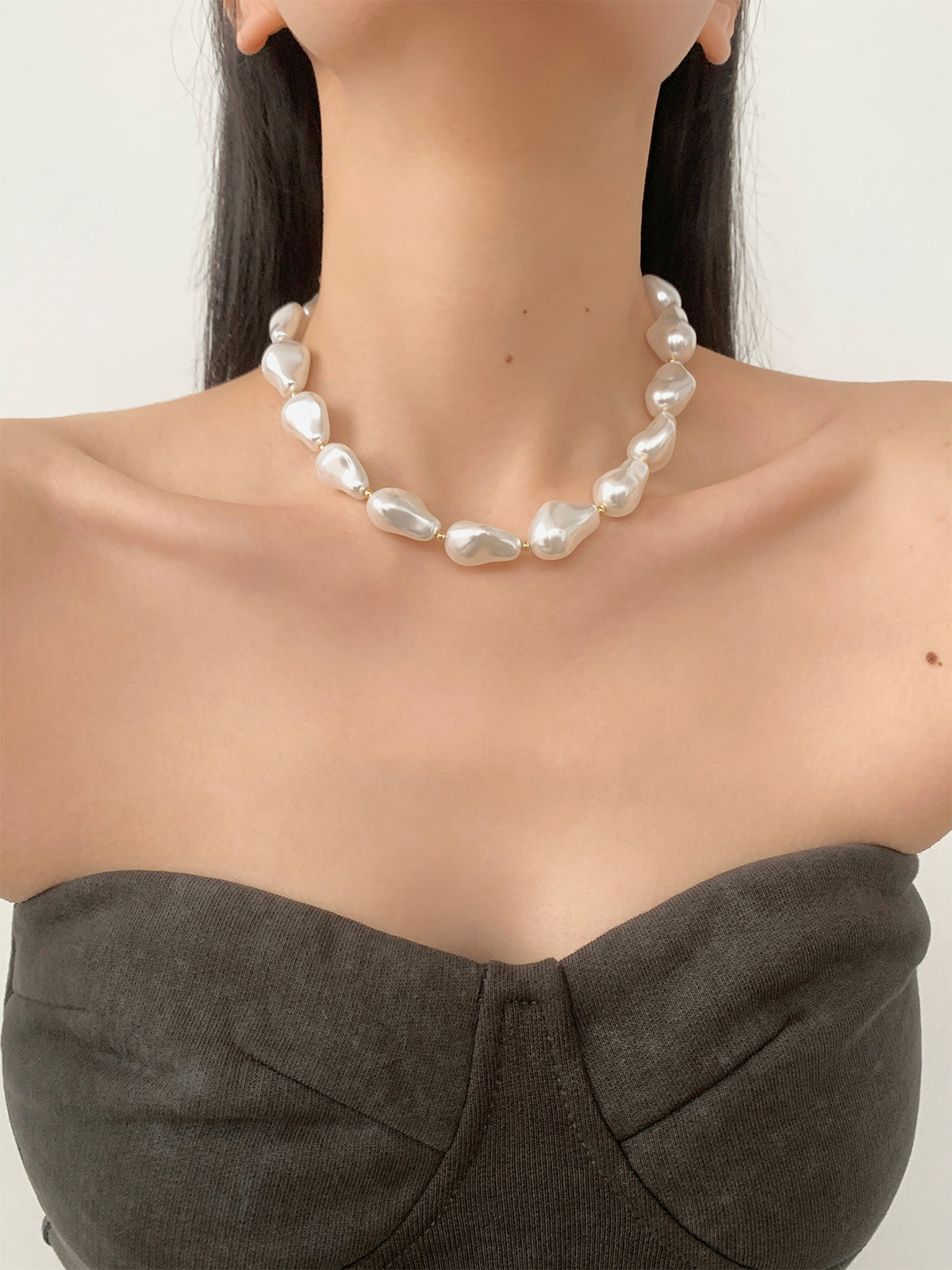Pearl Effect Resin Necklace-Chicvia