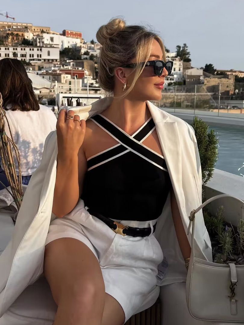 Contrast Trim Strap Knit Top-Chicvia