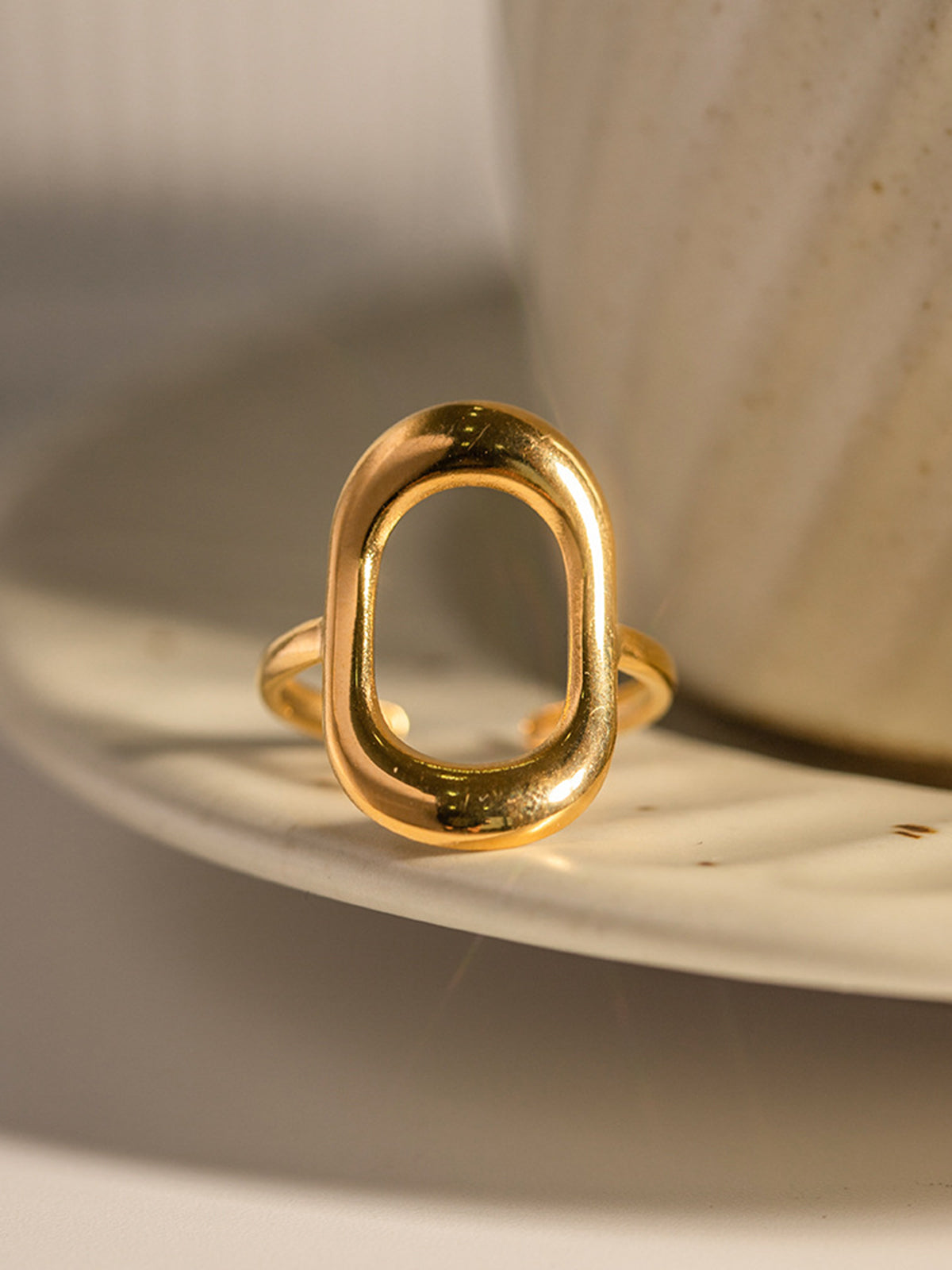 Minimalist Window Ring-Chicvia