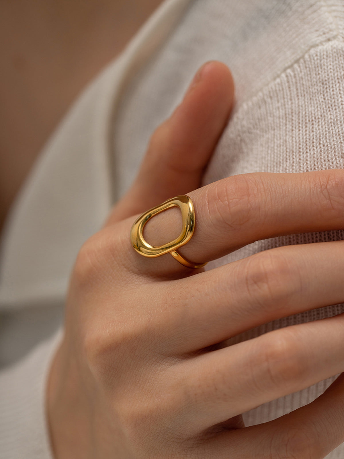 Minimalist Window Ring-Chicvia