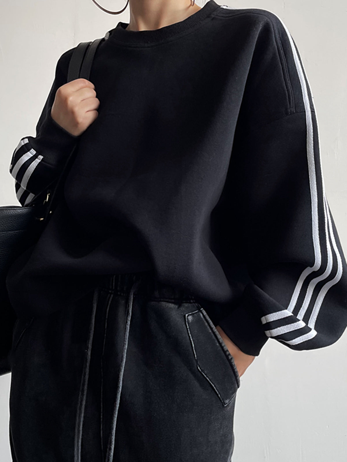 Oversized Panel Sweatshirt-Chicvia