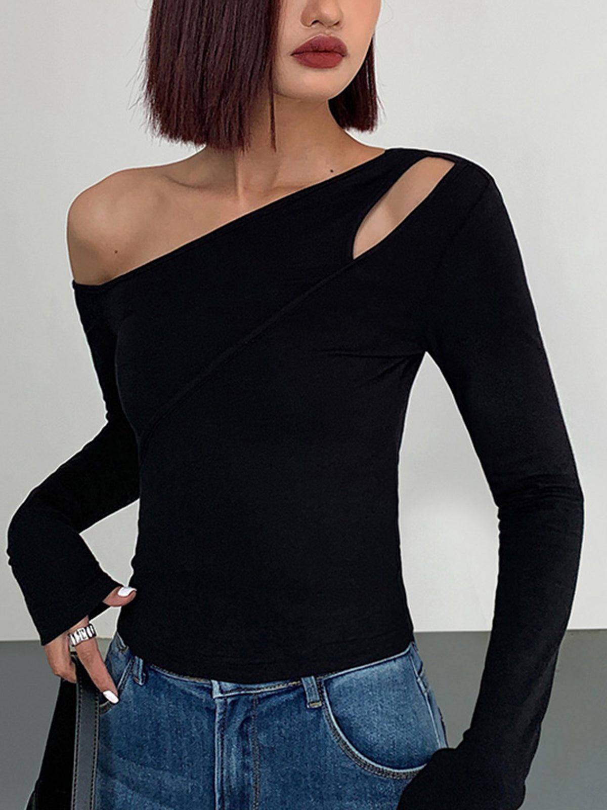 Cut Out Asymmetric Off Shoulder Slinky Long Sleeve Shirt-Chicvia