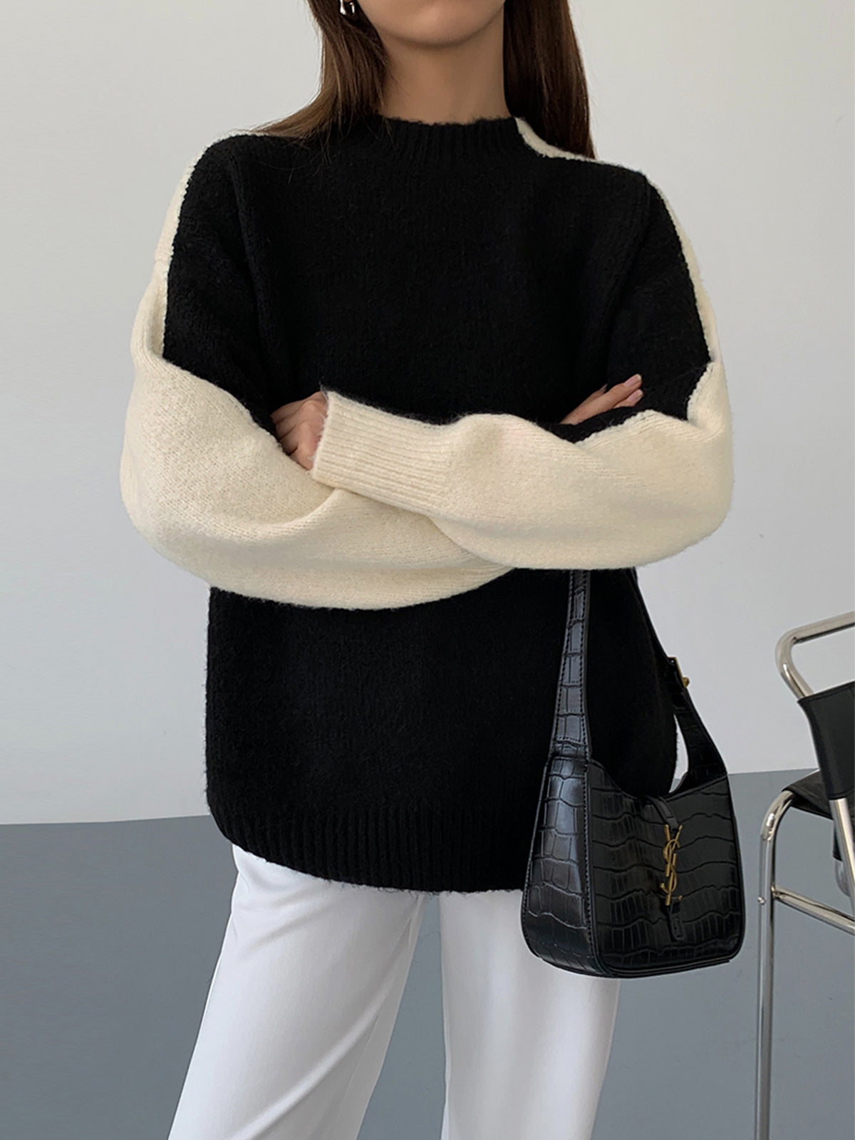 Casual Contrast Color Knit Sweater-Chicvia