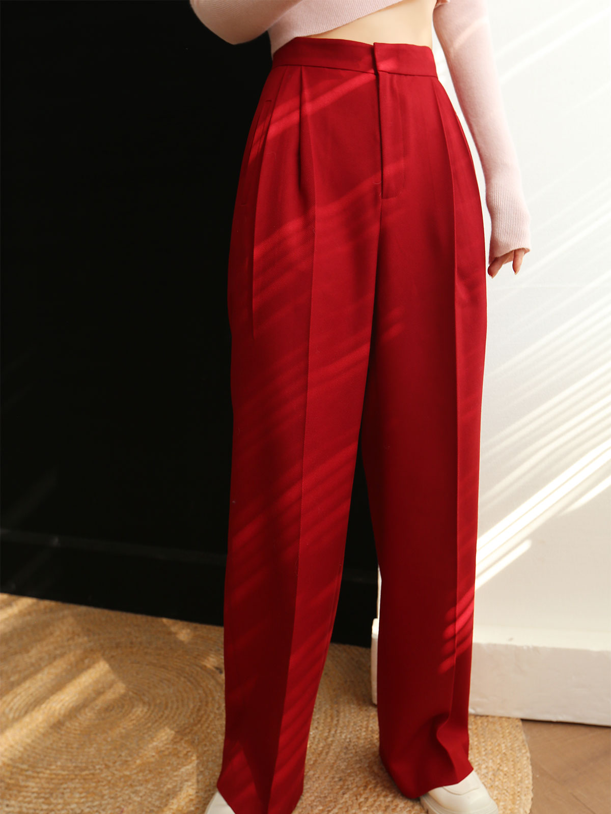 Middle Waist Pleated Tapered Pants-Chicvia