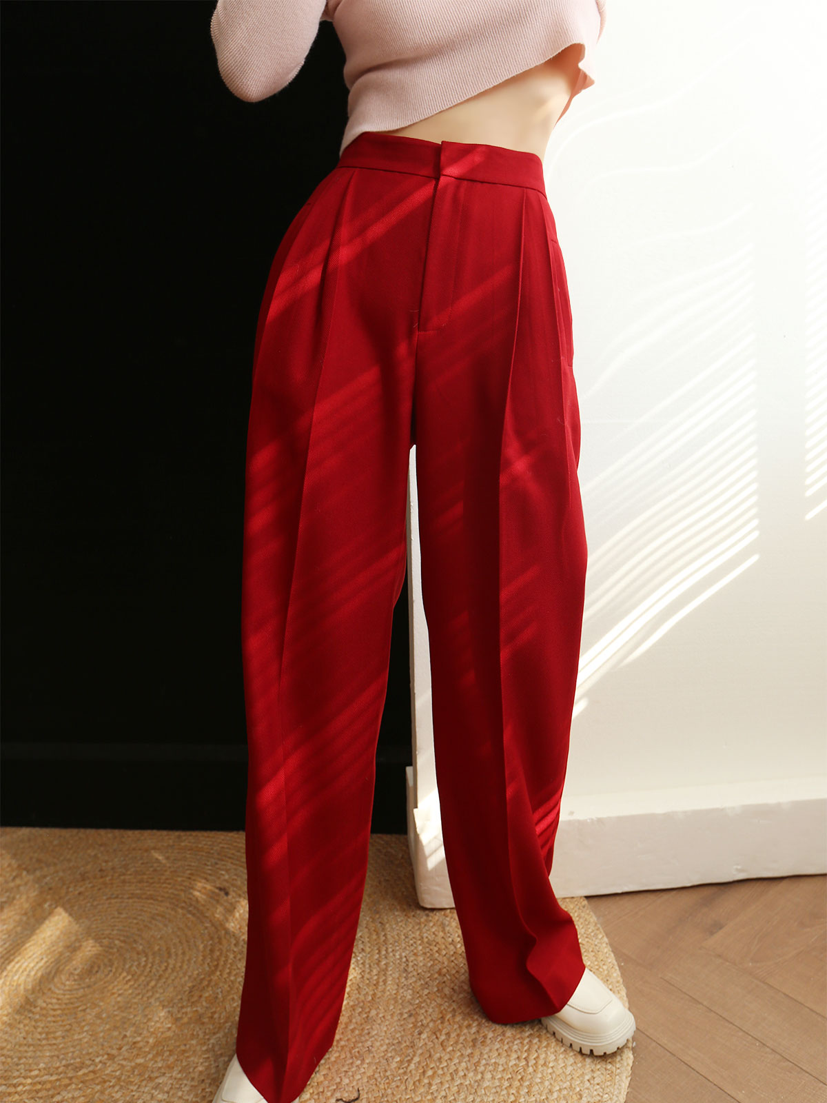 Middle Waist Pleated Tapered Pants-Chicvia
