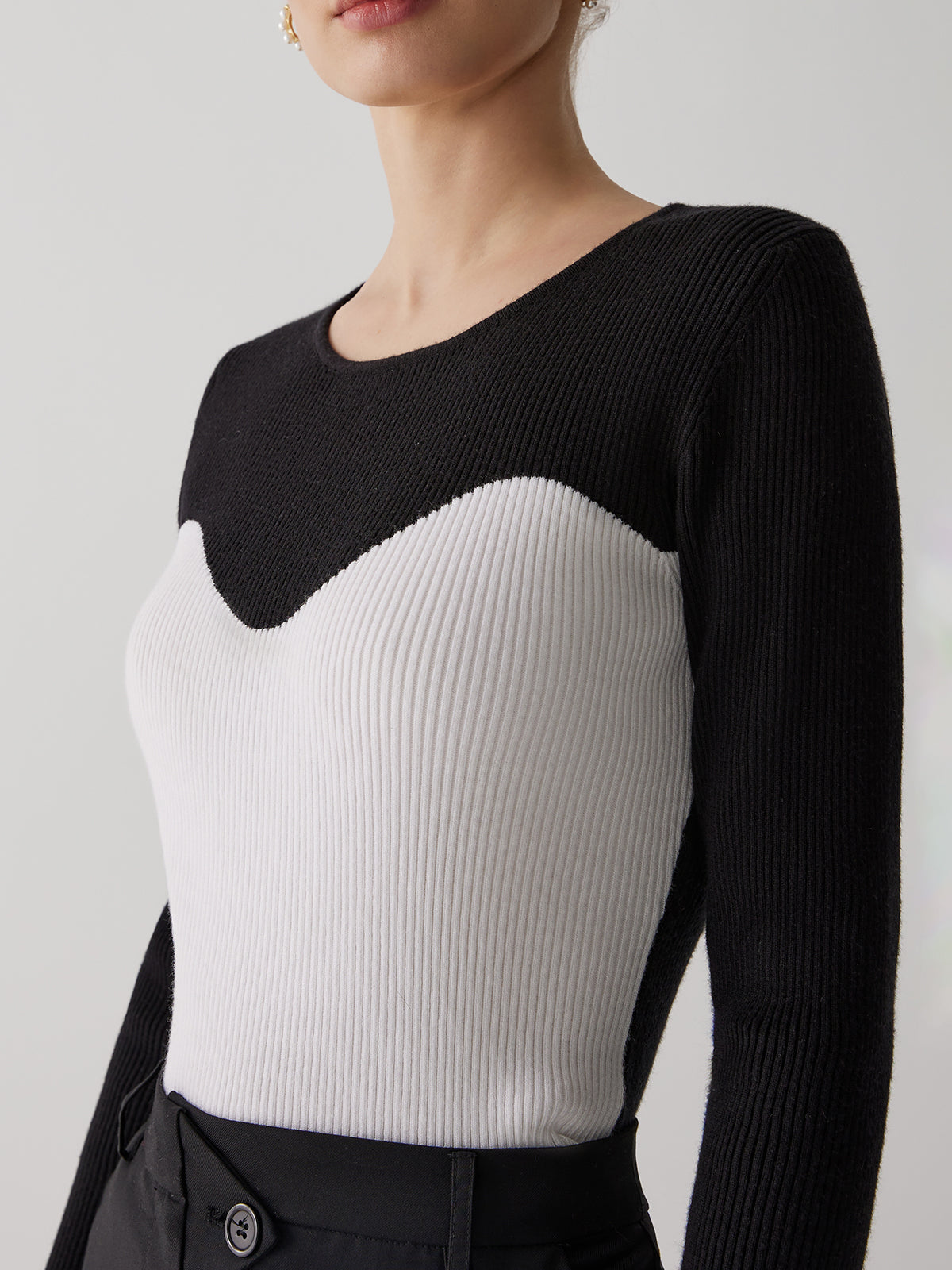 Patchwork Contrast Crew Neck Sweater-Chicvia
