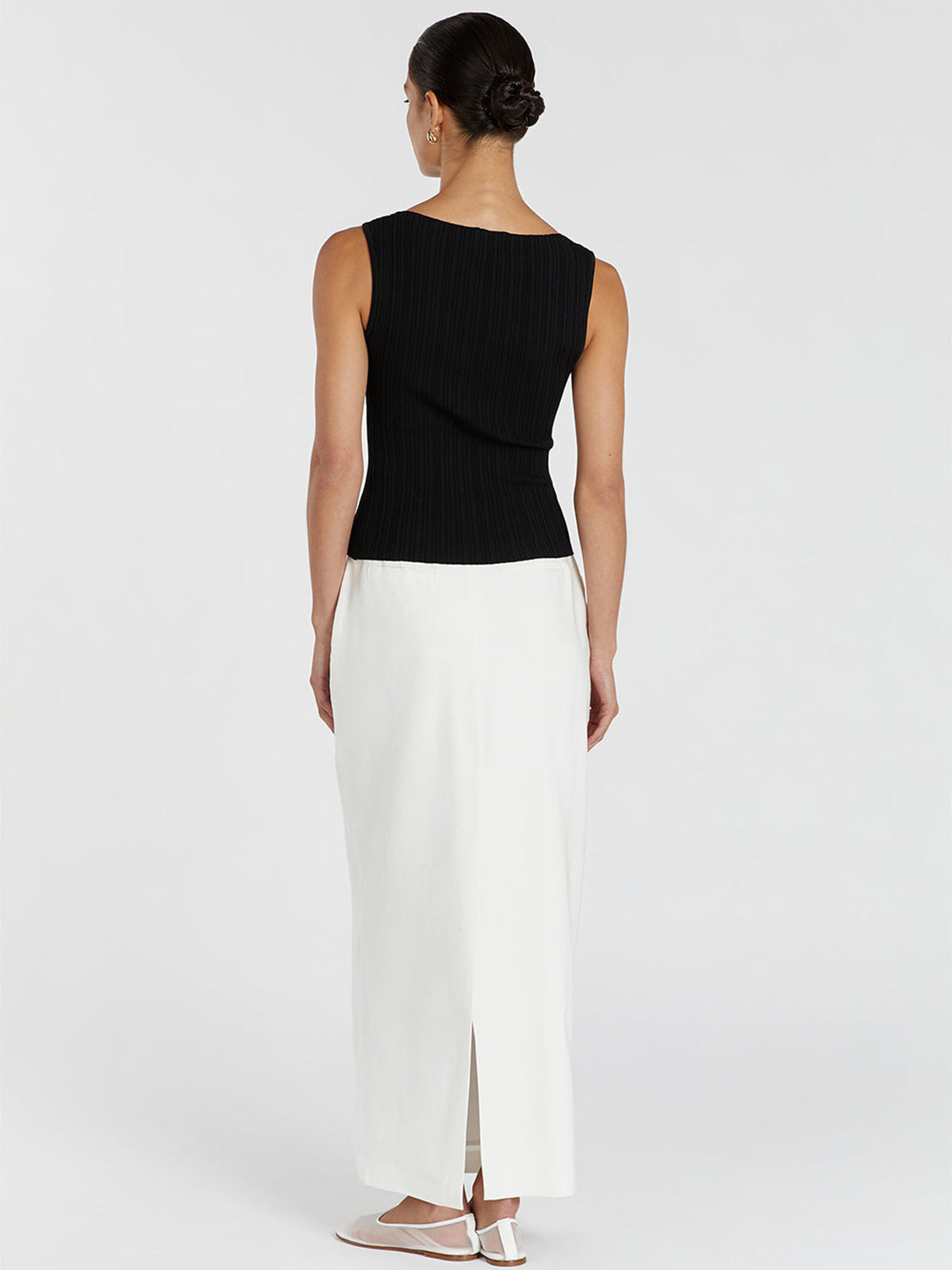 Minimalism Solid Sweater Vest-Chicvia