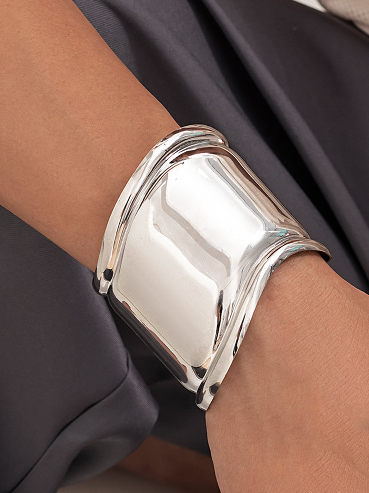 Metallic Wide Cuff Bracelet-Chicvia