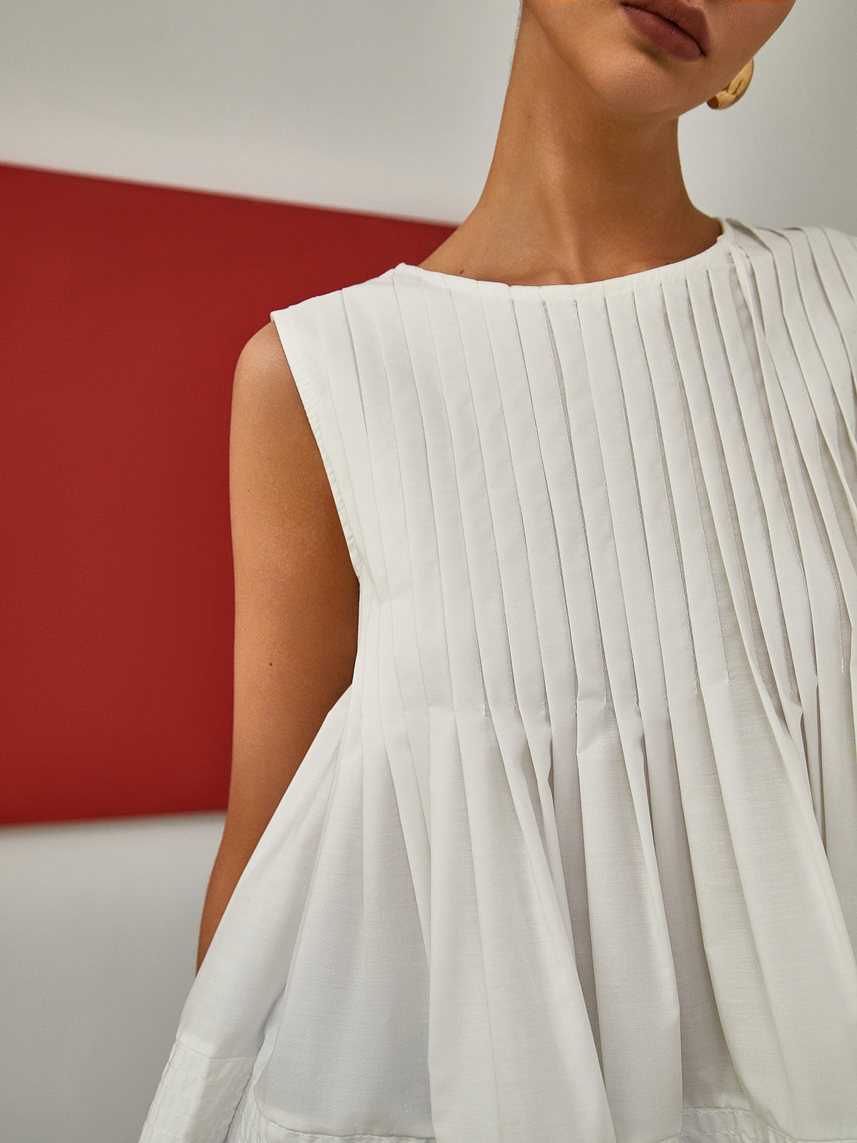 Pleated Peplum Sleeveless Blouse-Chicvia