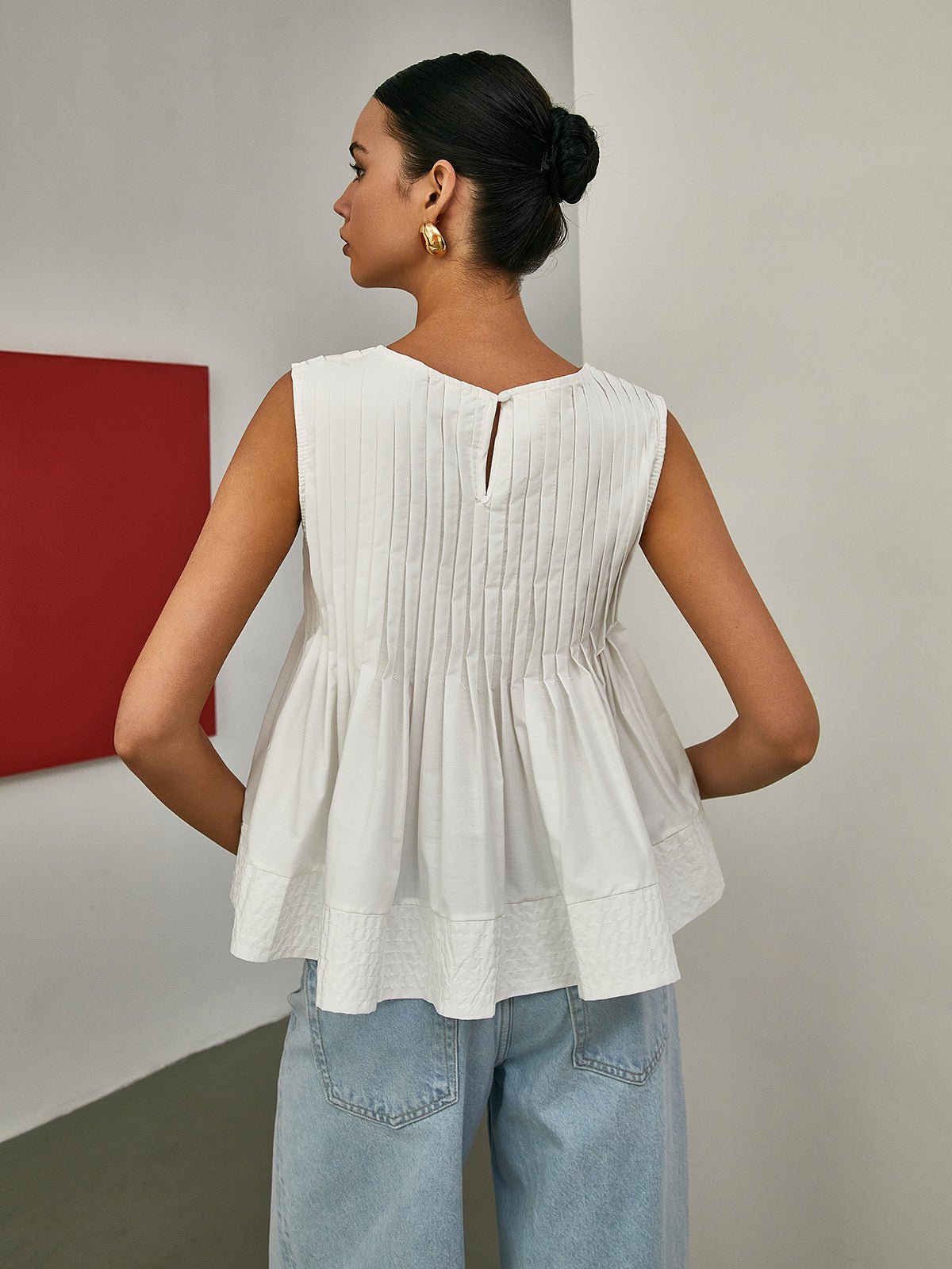 Pleated Peplum Sleeveless Blouse-Chicvia